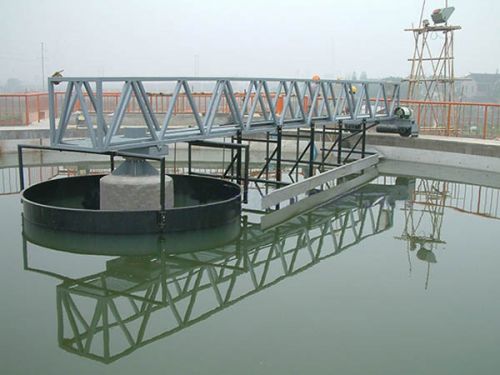 半橋周邊傳動刮泥機(jī)