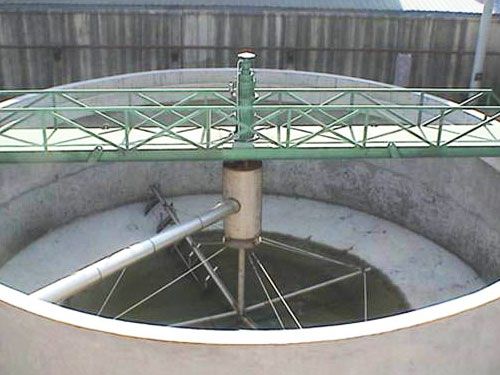 中心傳動刮泥機(jī)